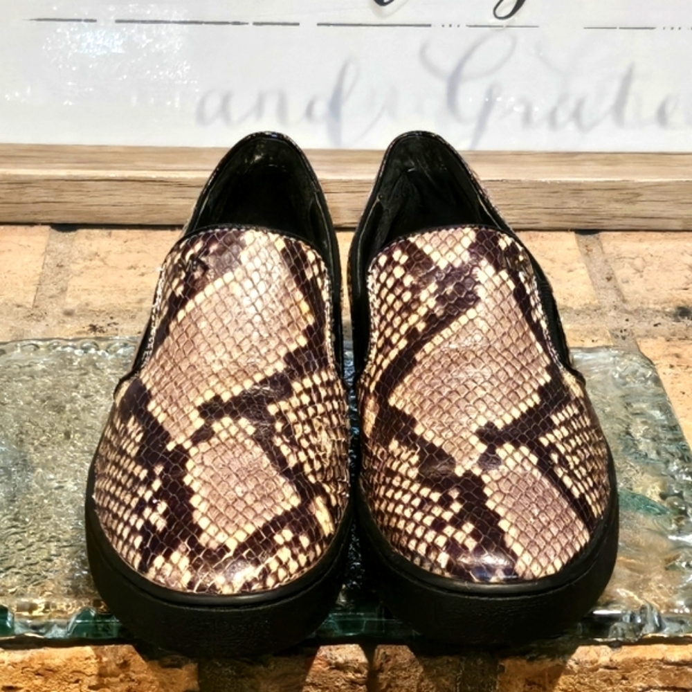 Micheal Kors Snakeskin Effect Slip On Sneakers Wmns Sz 6.5 - Picture 2 of 12